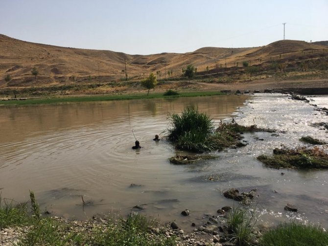 Dicle Nehrinde Acı Bekleyiş Sürüyor, Tüm Ekipler Seferber