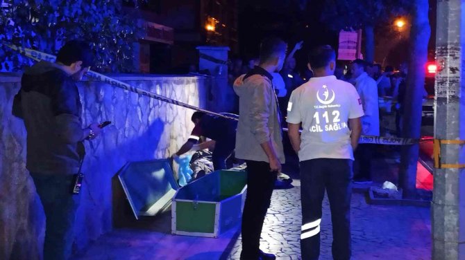 Bisiklet Üzerinde Yemek Yerken Düşen Yaşlı Adam Hayatını Kaybetti