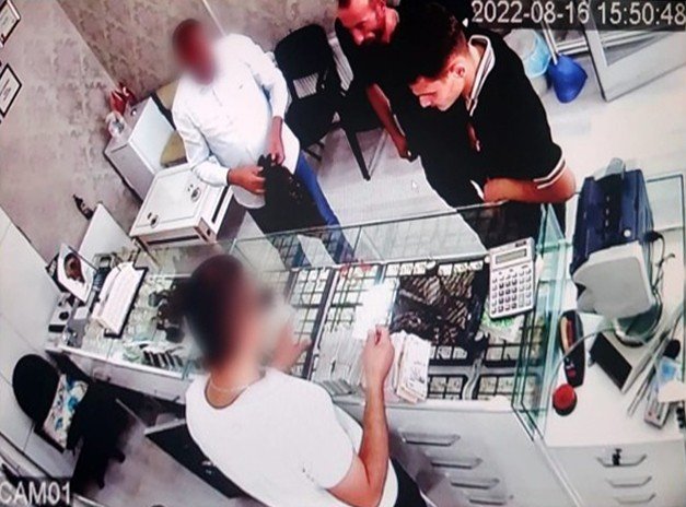 Evden Çaldıkları Altınları Kuyumcuda Bozduran Hırsızlar Yakayı Ele Verdi