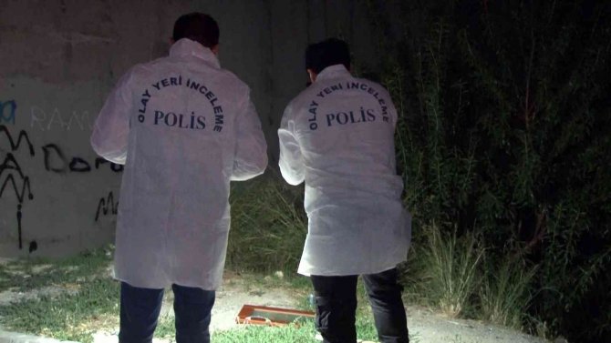 Esenyurt’ta "Çöp Atma" Kavgası Kanlı Bitti: 3 Yaralı
