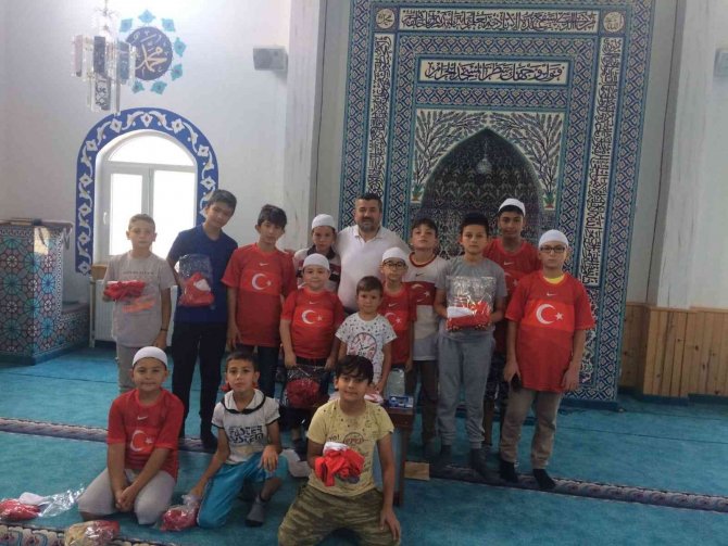 Hisarcık’ta Yaz Kur’an Kursu Öğrencileri Ödüllendirildi