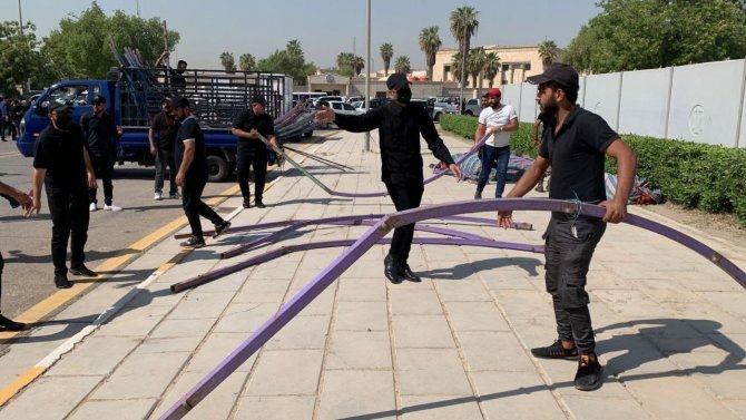 Irak’ta Sadr Destekçilerinden Yargı Konseyi Önünde Protesto