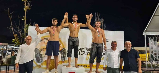 İ̇zmitli Pehlivanlar Şile’den 5 Madalya İle Döndü