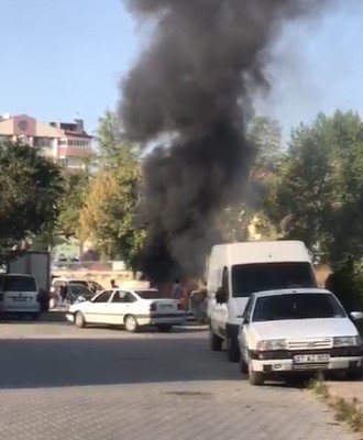 Kastamonu’da Çöp Konteynırda Çıkan Yangın Korkuttu