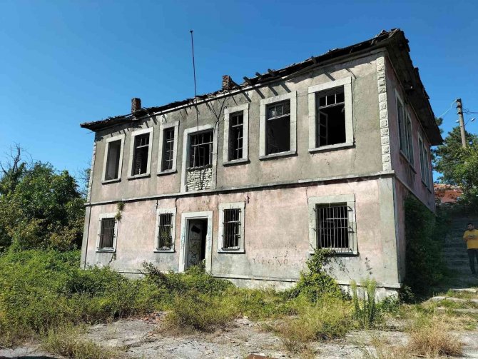 135 Yıllık Tarihi Okul Restore Edilecek