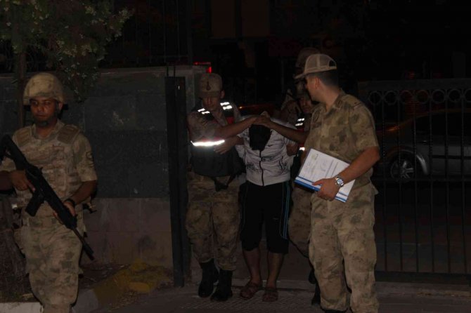 Kilis’te Öldürülen Anne Ve Kızın Katil Zanlısı Adliyeye Sevk Edildi