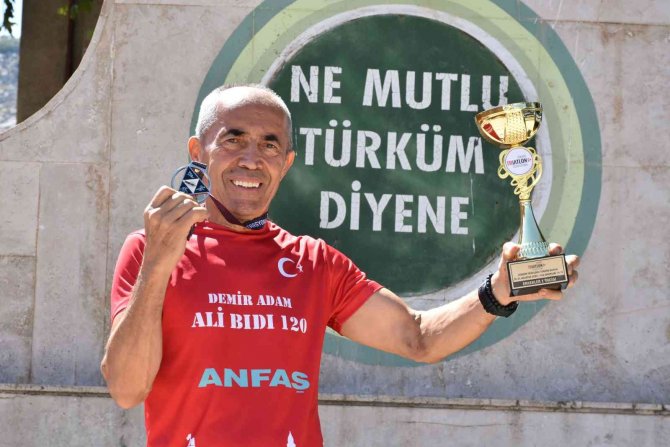 ‘Demir Adam’ Standart Mesafede Türkiye Şampiyonu Oldu