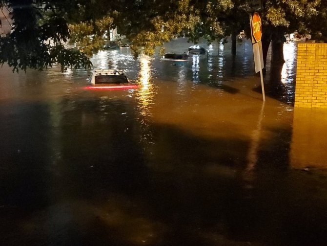Texas’ta Sel Felaketi
