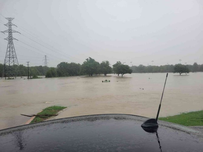 Texas’ta Sel Felaketi