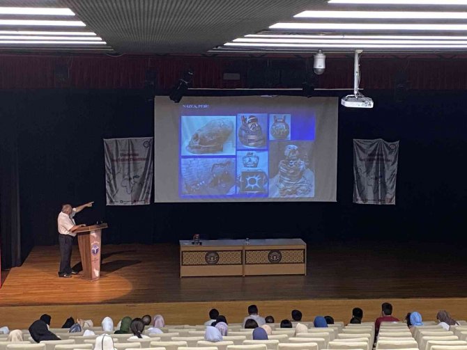 Pendik’te, Yurt Dışından Gelen Öğrencilere ‘Türk Kültürü Ve Dünyası’ Konferansla Anlatıldı