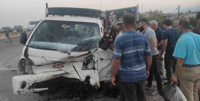 Gaziantep’te Kaza Anı, Güvenlik Kamerasına Yansıdı