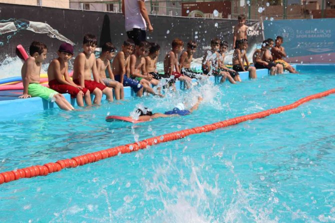 Dicle Nehri’nde Boğulma Vakaları Arttı, 6 Bin Çocuk Yüzme Eğitimine Alındı
