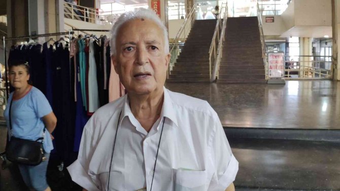 Pasajları Yıkılmasın Diye Gelinlik Yaktılar