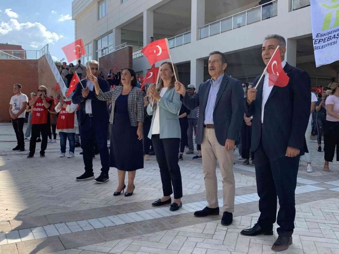 Tepebaşı Belediyesi Ve Di̇sk Genel İ̇ş Sendikası Arasında İş Sözleşmesi