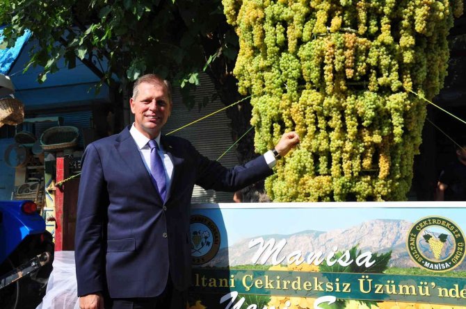 Sezonun İlk Kuru Üzümüne Rekor Fiyat