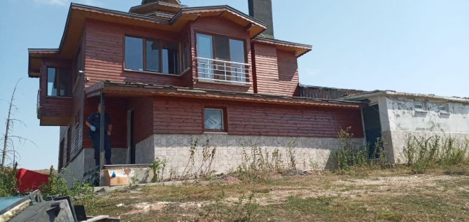 Başkan Hırsızları Kendi Elleriyle Yakaladı
