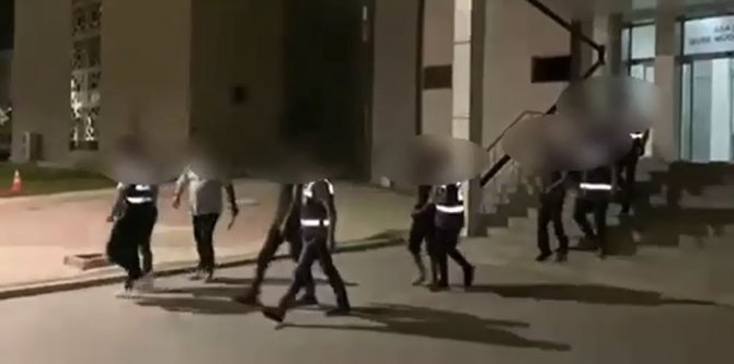 Van’da 150 Bin Tl Değerinde Yağ Çalan Hırsızlar Yakalandı