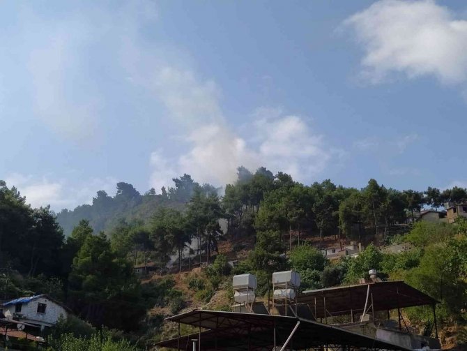 Hatay’da Çıkan Orman Yangını Kontrol Altına Alındı