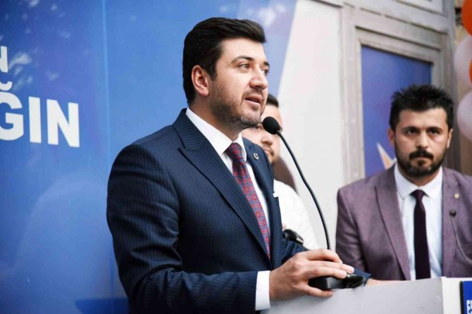 Ak Parti Tepebaşı İ̇lçe Başkanlığı Mahalle Temsilcilikleri Açılışına Yoğun Katılım