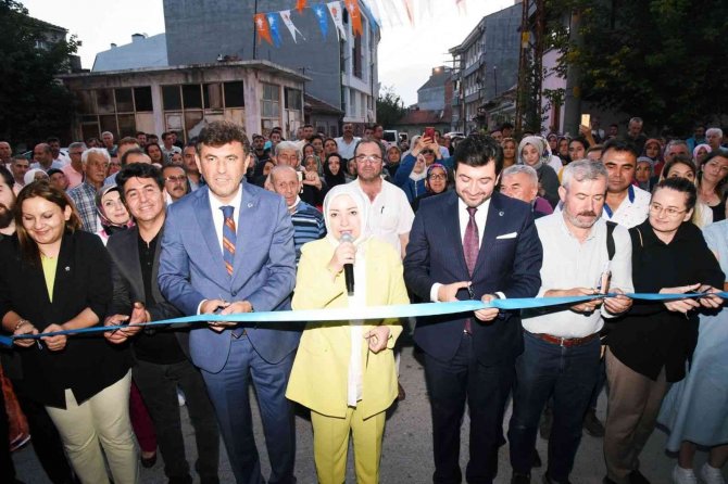 Ak Parti Tepebaşı İ̇lçe Başkanlığı Mahalle Temsilcilikleri Açılışına Yoğun Katılım