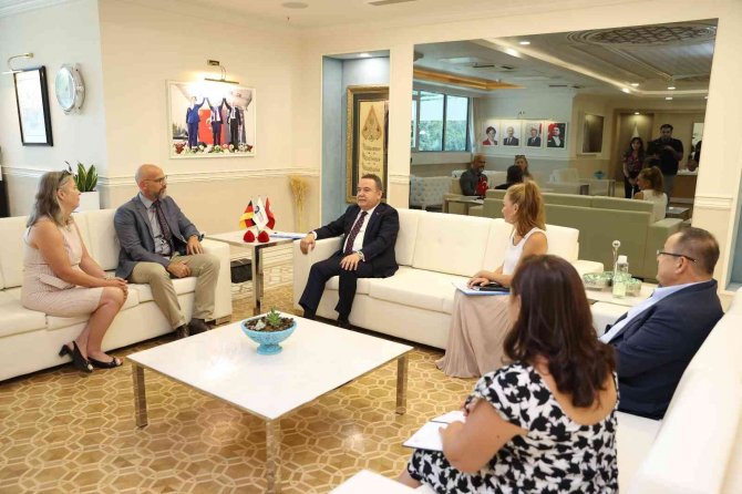 Almanya’nın Antalya Konsolosu Tscherner: “Antalya Almanların İkinci Evi”