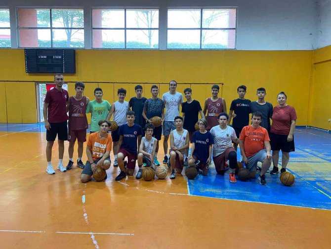 Önder Atun, Gençlere Deneyimlerini Aktardı