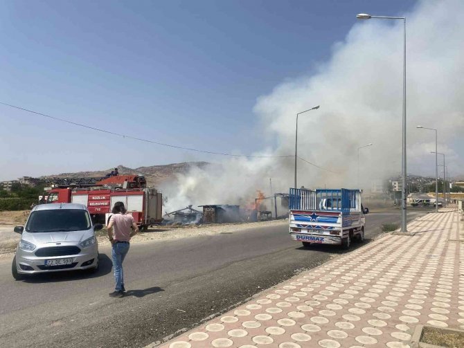 Tüp Bomba Gibi Patladı, Marangoz Dükkanı Küle Döndü