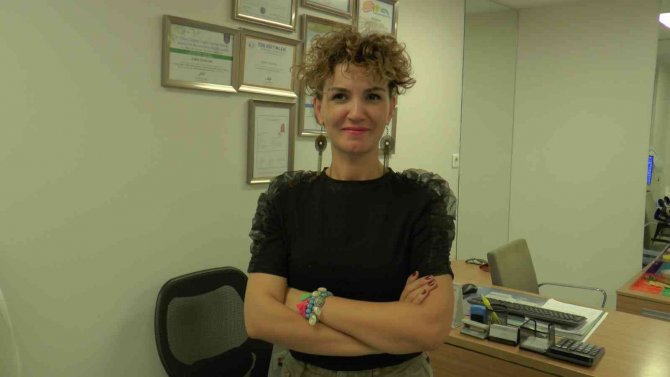 Beslenme Uzmanı Rabia Özaslan: “Çok Güneşte Kalmak Kolajen Üretimini Düşürüyor”