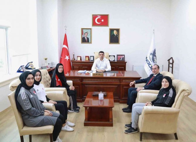 Bingöl’de Bocce Birincileri Ödüllendirildi