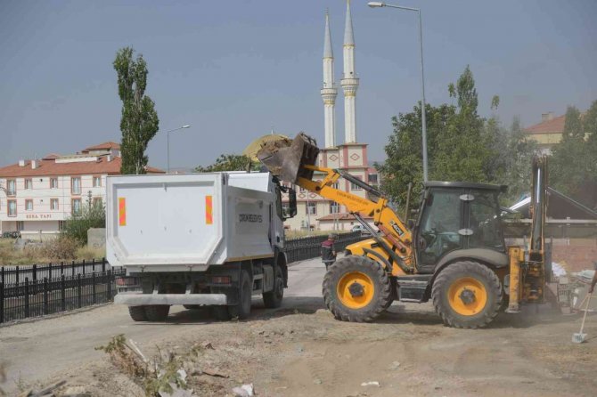 Çorum’da Kamulaştırılan 167 Yapı Park, Yeşil Alan Ve Yol Oldu