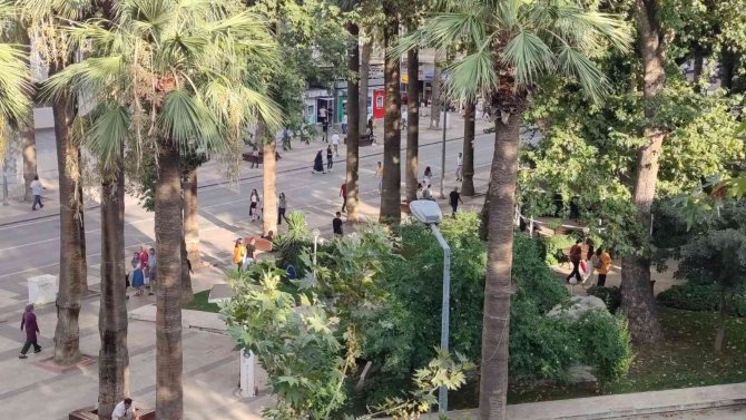 Denizli Yaz Ve Kışı Aynı Günde Yaşadı