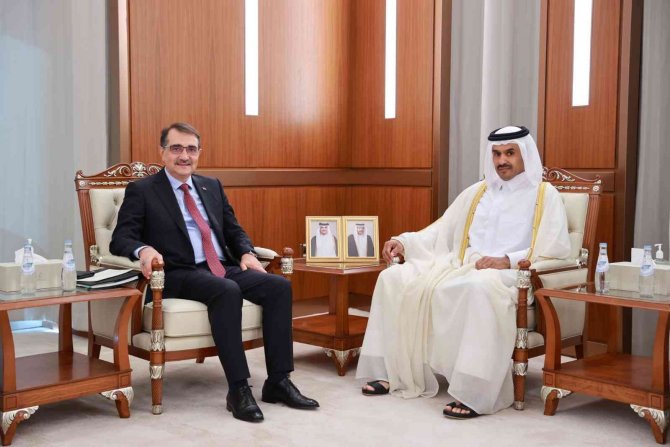 Bakan Dönmez, Katarlı Mevkidaşı Al-kaabi İle Görüştü