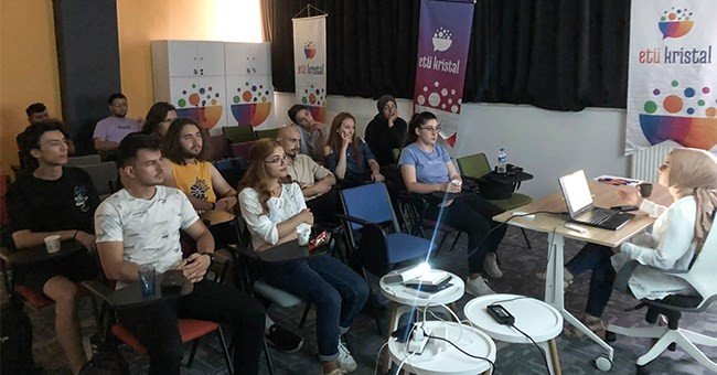 Etü’lü Öğrenciler İçin Teknoloji Yaz Kampı Düzenlendi