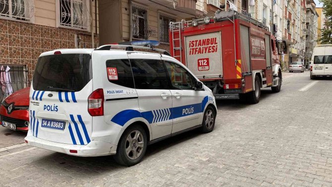 Evinden Kokular Gelen 60 Yaşındaki Adam Ölü Bulundu