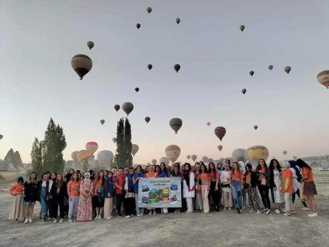 Bursalı Gençler Sınırları Aşıyor