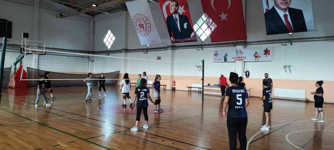 Gönen’de Çocuklar Kuran Kursu Sonu Spor Yaptılar