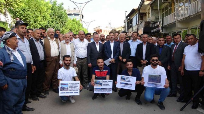 Hakkari’de Stk’lar Umurlu Sınır Kapısı’nın Açılmasını İstedi