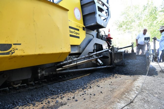 Isparta İ̇l Özel İ̇daresi Bu Yıl 75 Kilometrelik Yolda Çalışma Yapıyor