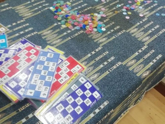 İ̇zmir’de Kumar Oynarken Suçüstü Yakalanan 41 Kişiye Ceza Yağdı