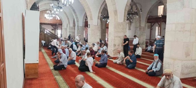 Yazar Ve Şair Mevlana İ̇dris Zengin Dualarla Anıldı