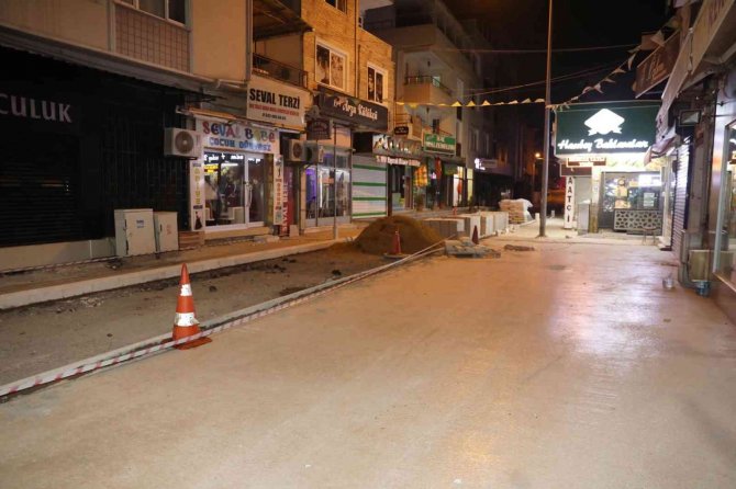 Körfez’de Caddeler Yenileniyor