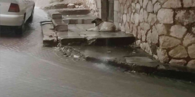 Kütahya’da Aniden Bastıran Yağmur Etkili Oldu