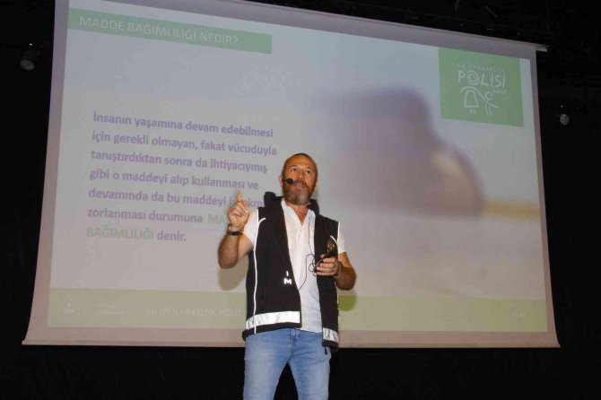 Belediye Personeline ’En İyi Narkotik Polisi Anne’ Eğitimi