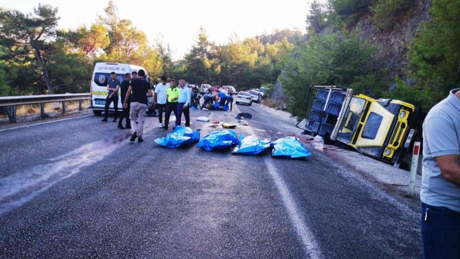 Marmaris’teki Feci Kazada Ölenlerin Cenazeleri Morga Kaldırıldı