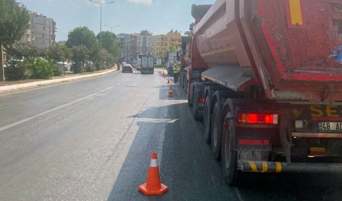 Milas’ta Yük Taşıyan Araçlar Denetleniyor