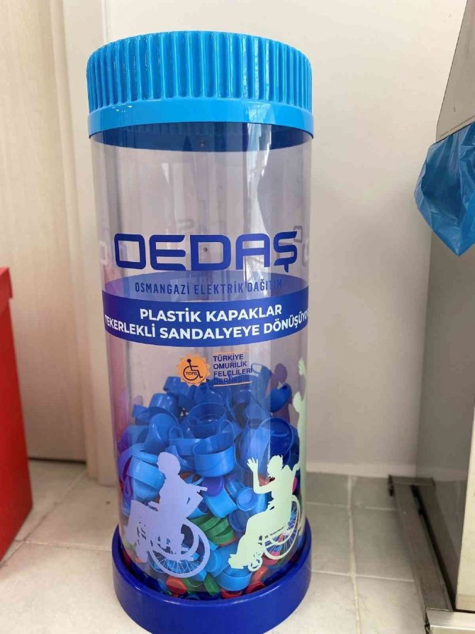 “Plastik Kapaklar Tekerlekli Sandalyeye Dönüşüyor” Kampanyası