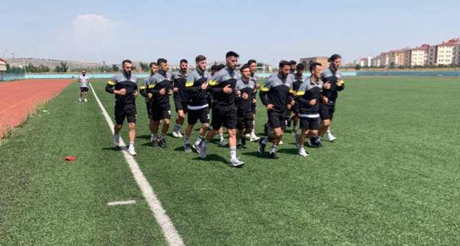 Kars 36 Spor Antrenmanlara Başladı