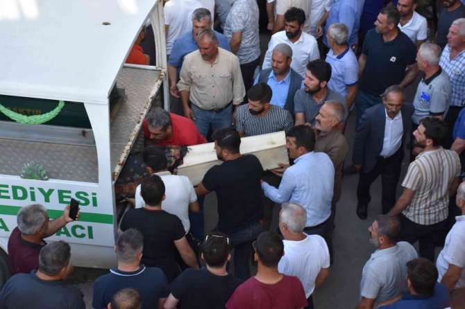 Şırnak’ta Eşini Ve Üç Kızını Öldüren Zanlı Tutuklandı