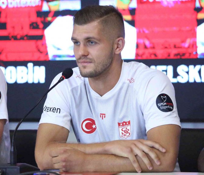 Sivasspor’da Toplu İmza Töreni