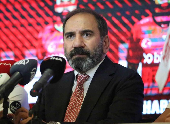 Sivasspor’da Toplu İmza Töreni